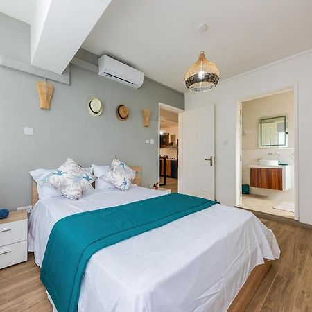 Flic-en-Flacq 373 Wolmar Cosy And Modern Apartment- 200 Metres From The Beach And Supermarkets And Just Next To Domaine De Wolmar With Views Of Deers And Green Natural Park מראה חיצוני תמונה