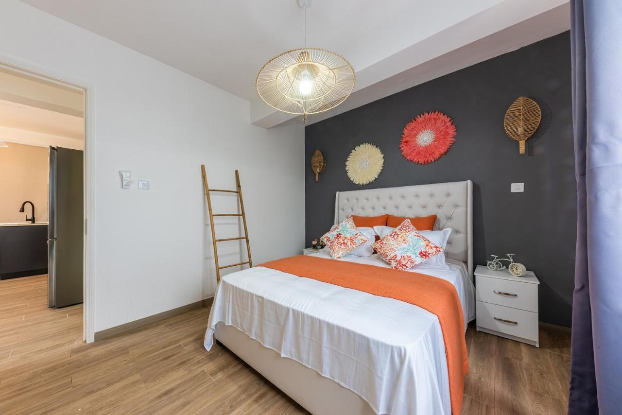 Flic-en-Flacq 373 Wolmar Cosy And Modern Apartment- 200 Metres From The Beach And Supermarkets And Just Next To Domaine De Wolmar With Views Of Deers And Green Natural Park מראה חיצוני תמונה