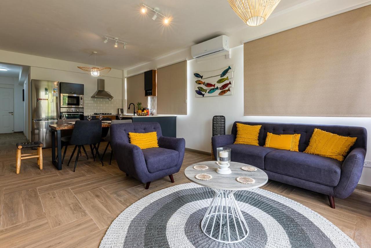 Flic-en-Flacq 373 Wolmar Cosy And Modern Apartment- 200 Metres From The Beach And Supermarkets And Just Next To Domaine De Wolmar With Views Of Deers And Green Natural Park מראה חיצוני תמונה