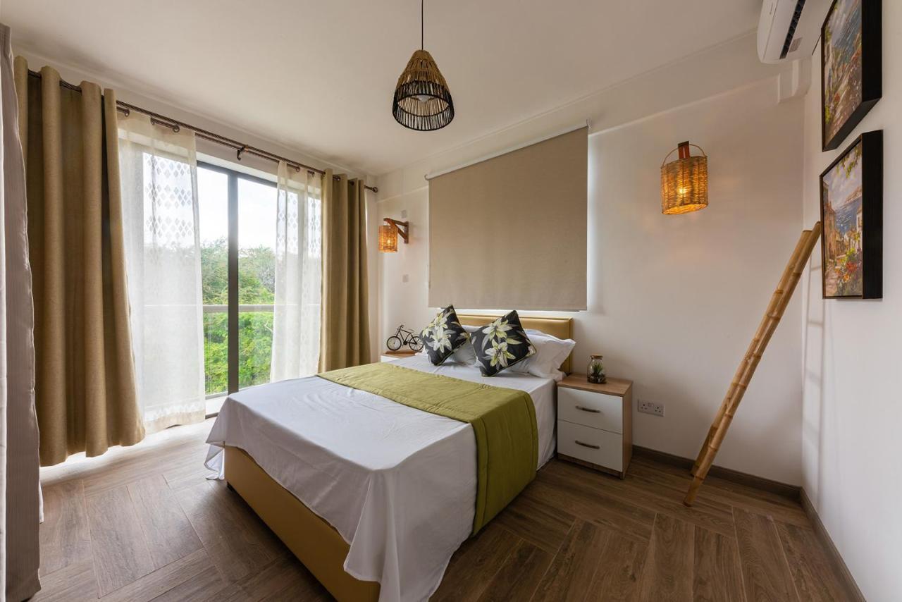 Flic-en-Flacq 373 Wolmar Cosy And Modern Apartment- 200 Metres From The Beach And Supermarkets And Just Next To Domaine De Wolmar With Views Of Deers And Green Natural Park מראה חיצוני תמונה