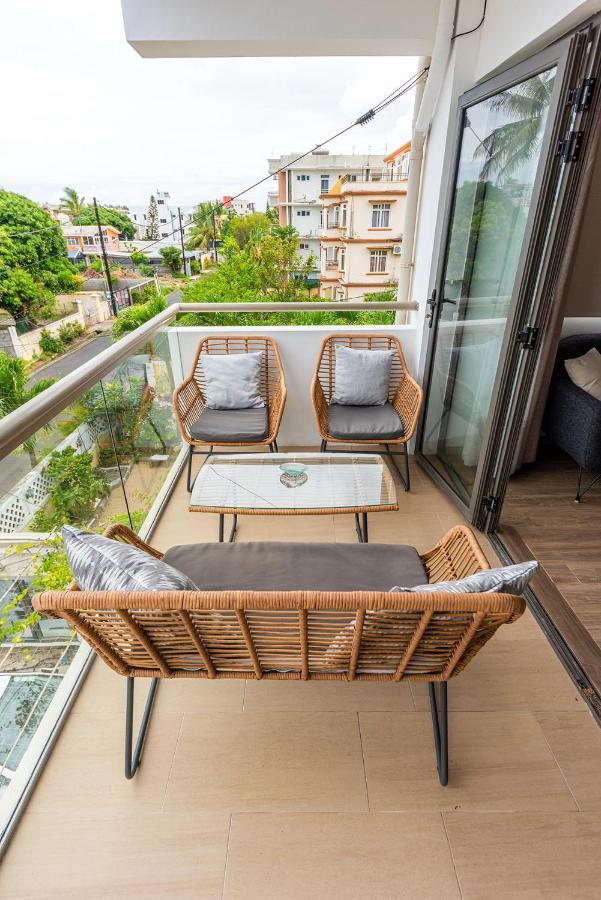 Flic-en-Flacq 373 Wolmar Cosy And Modern Apartment- 200 Metres From The Beach And Supermarkets And Just Next To Domaine De Wolmar With Views Of Deers And Green Natural Park מראה חיצוני תמונה