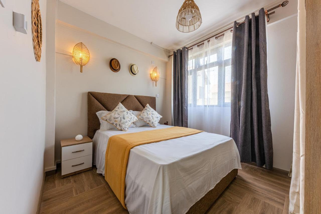 Flic-en-Flacq 373 Wolmar Cosy And Modern Apartment- 200 Metres From The Beach And Supermarkets And Just Next To Domaine De Wolmar With Views Of Deers And Green Natural Park מראה חיצוני תמונה